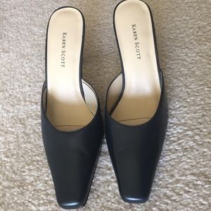 Karen Scott Dark Navy 2 1/2 in Heels w/ No Back